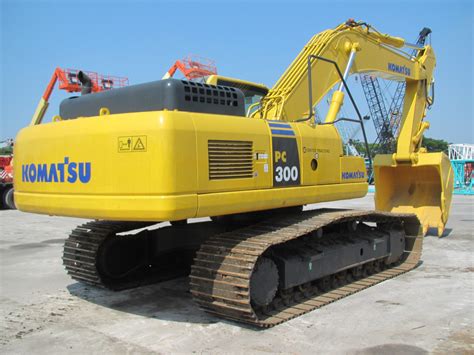 komatsu 300 excavator specs